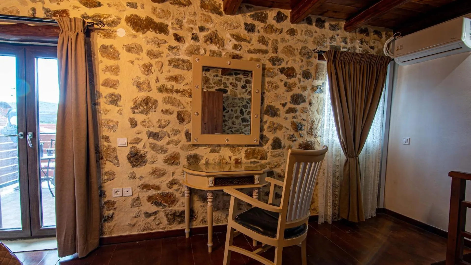 Hercules Traditional Houses Galipe Greece