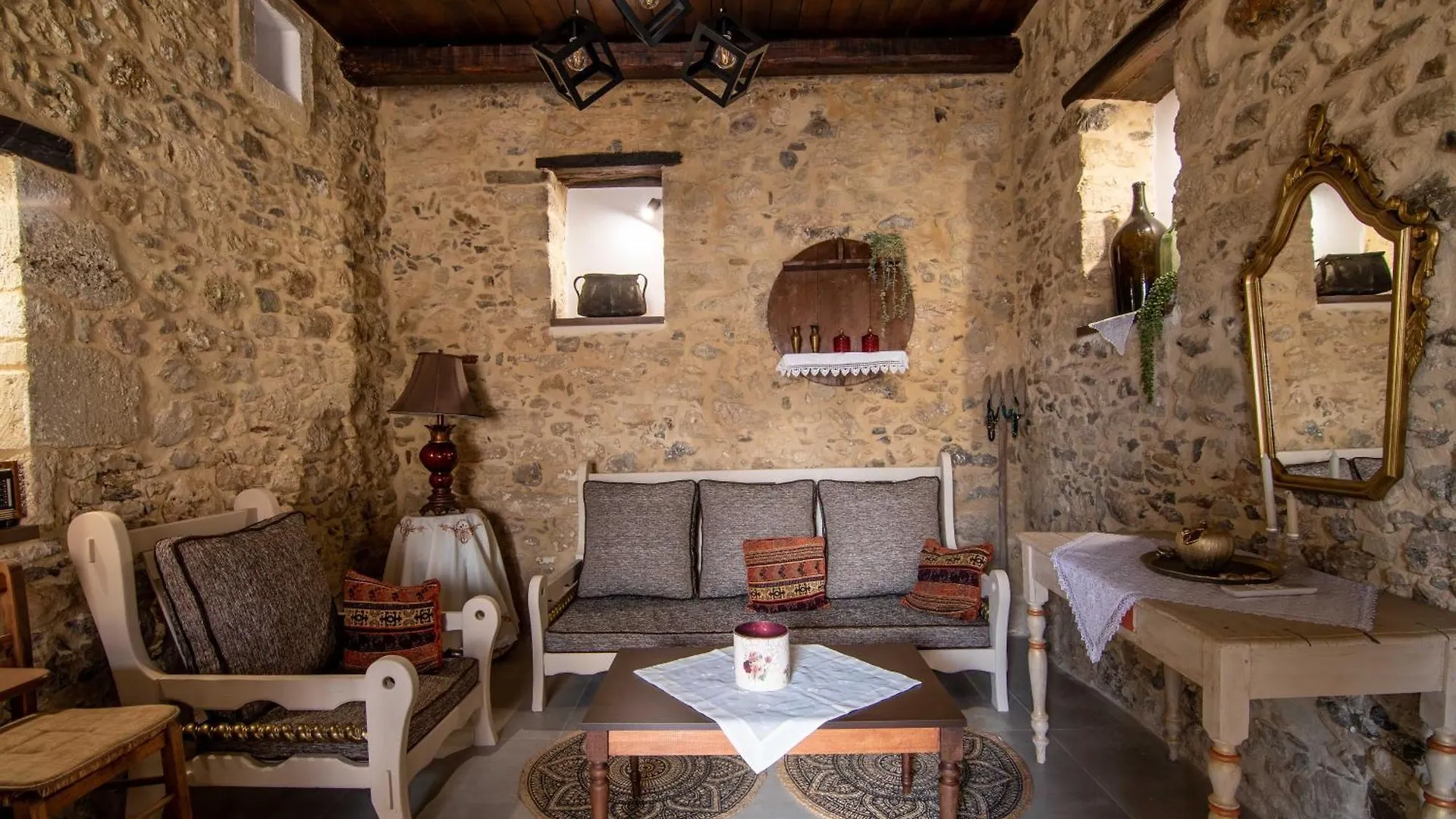 Hercules Traditional Houses Galipe